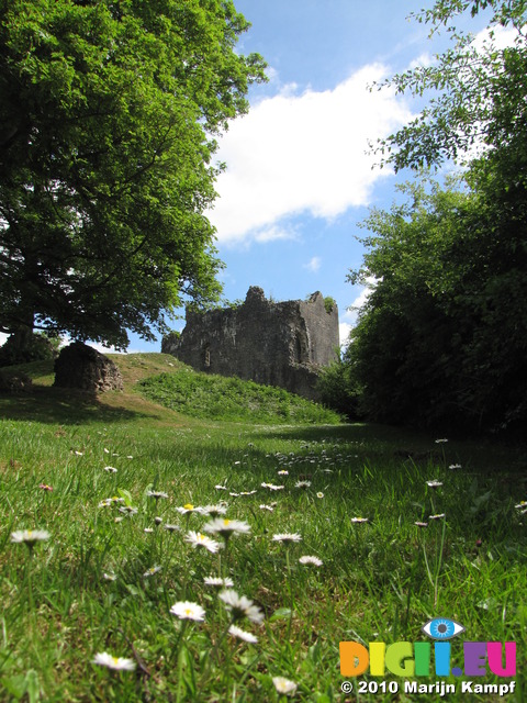 SX14574 View to back of gatehouse St Quentin's Castle, Llanblethian, Cowbridge